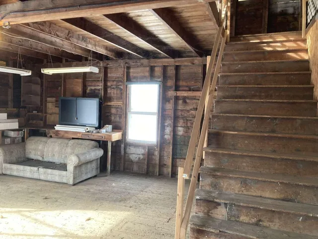 $205,000 | 8 Lincoln Street, Richmond, ME 04357