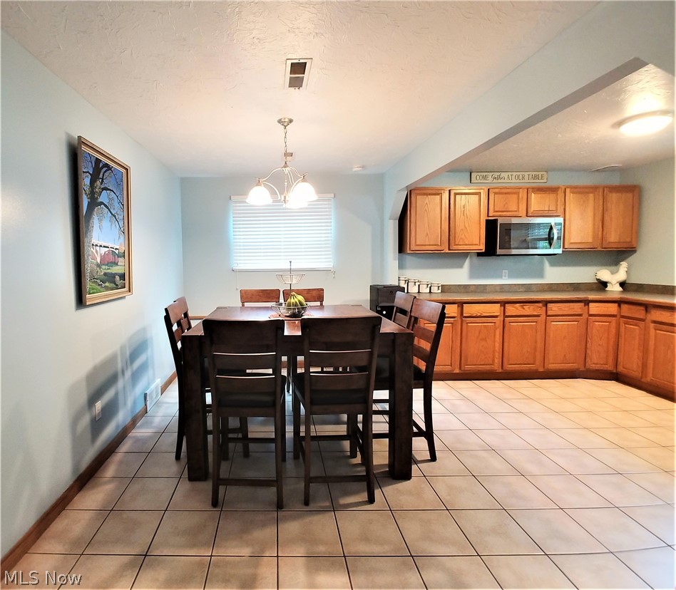 6834 Franke Road Middleburg Heights, OH 44130 - Photo 4 of 9