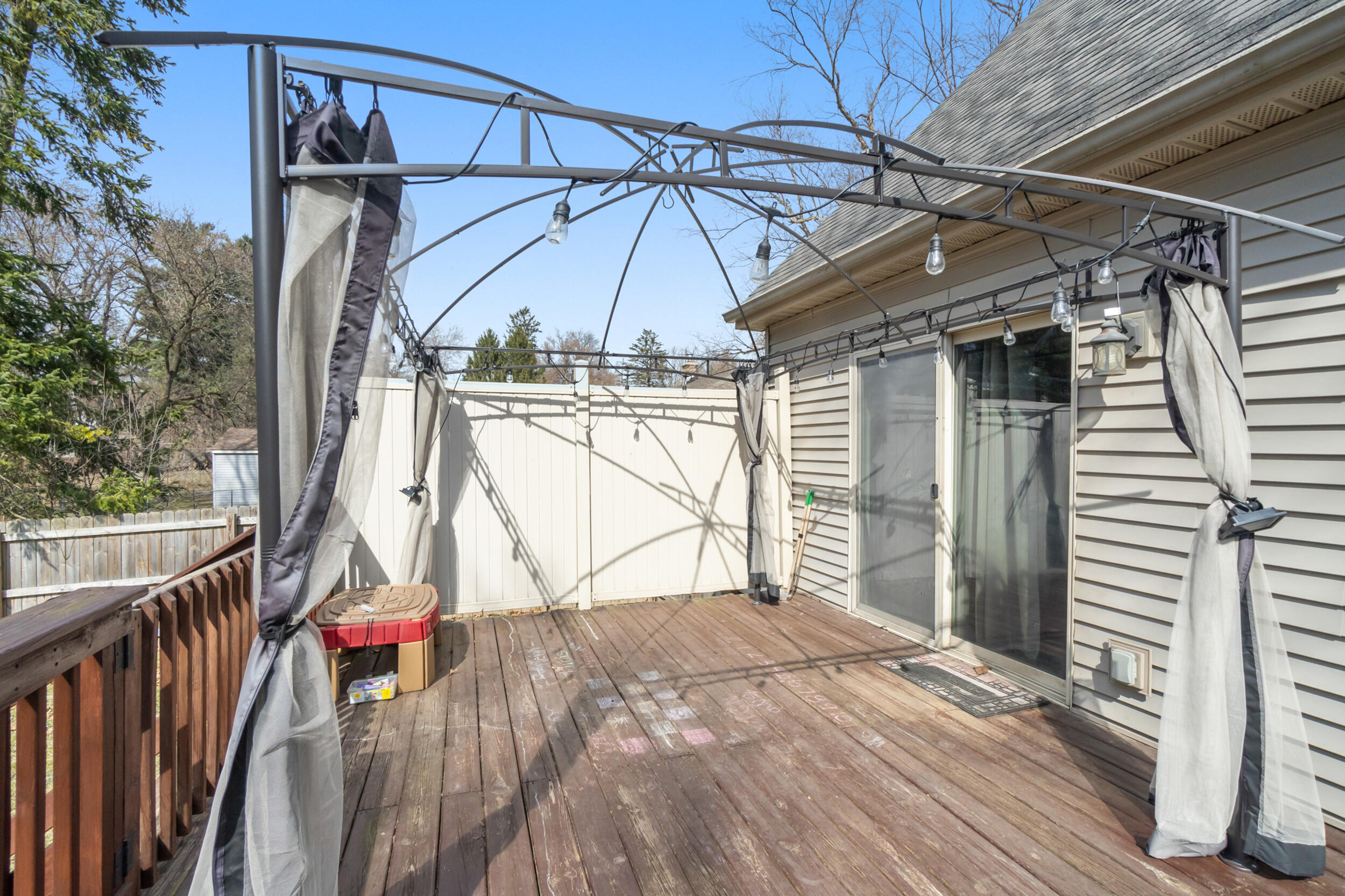 3554 Roosevelt Road Jackson, MI 49203 - Photo 32 of 41 3554 Roosevelt Rd, Jackson, MI 49203 (up