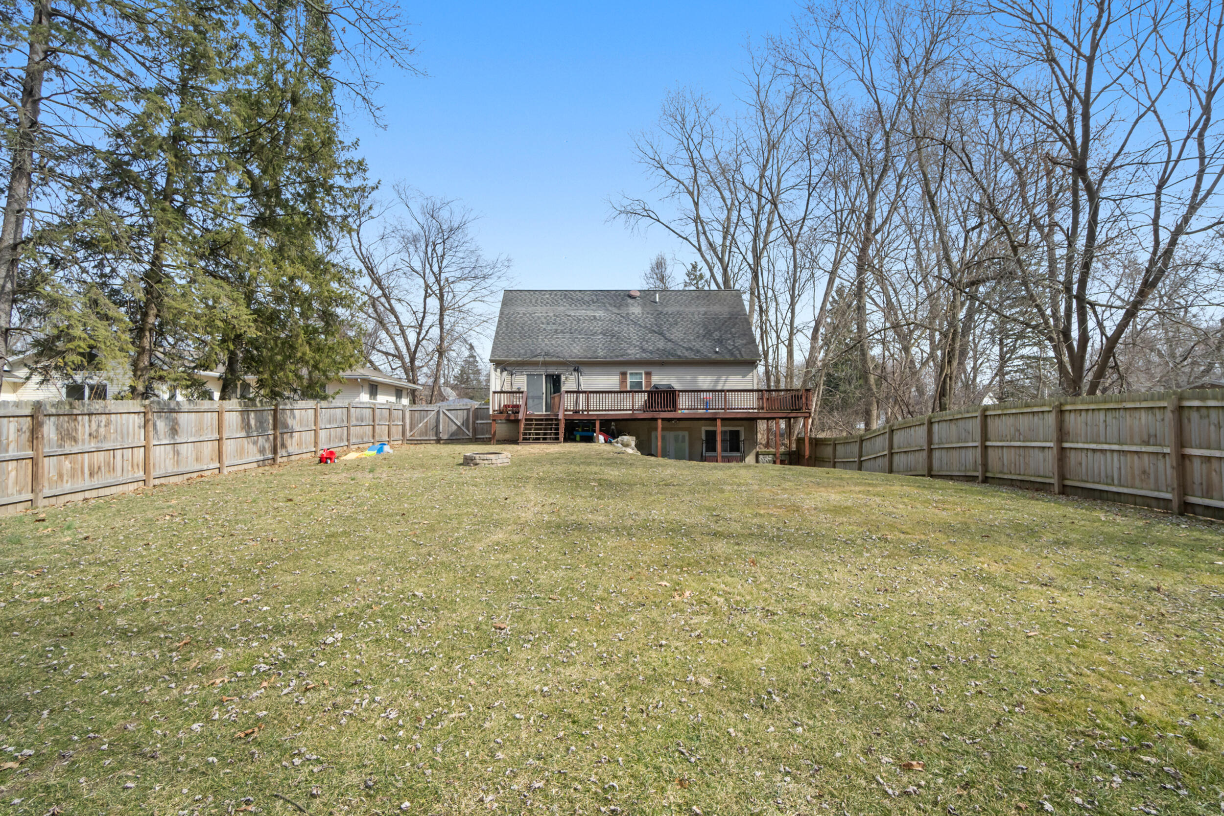 3554 Roosevelt Road Jackson, MI 49203 - Photo 38 of 41 3554 Roosevelt Rd, Jackson, MI 49203 (up
