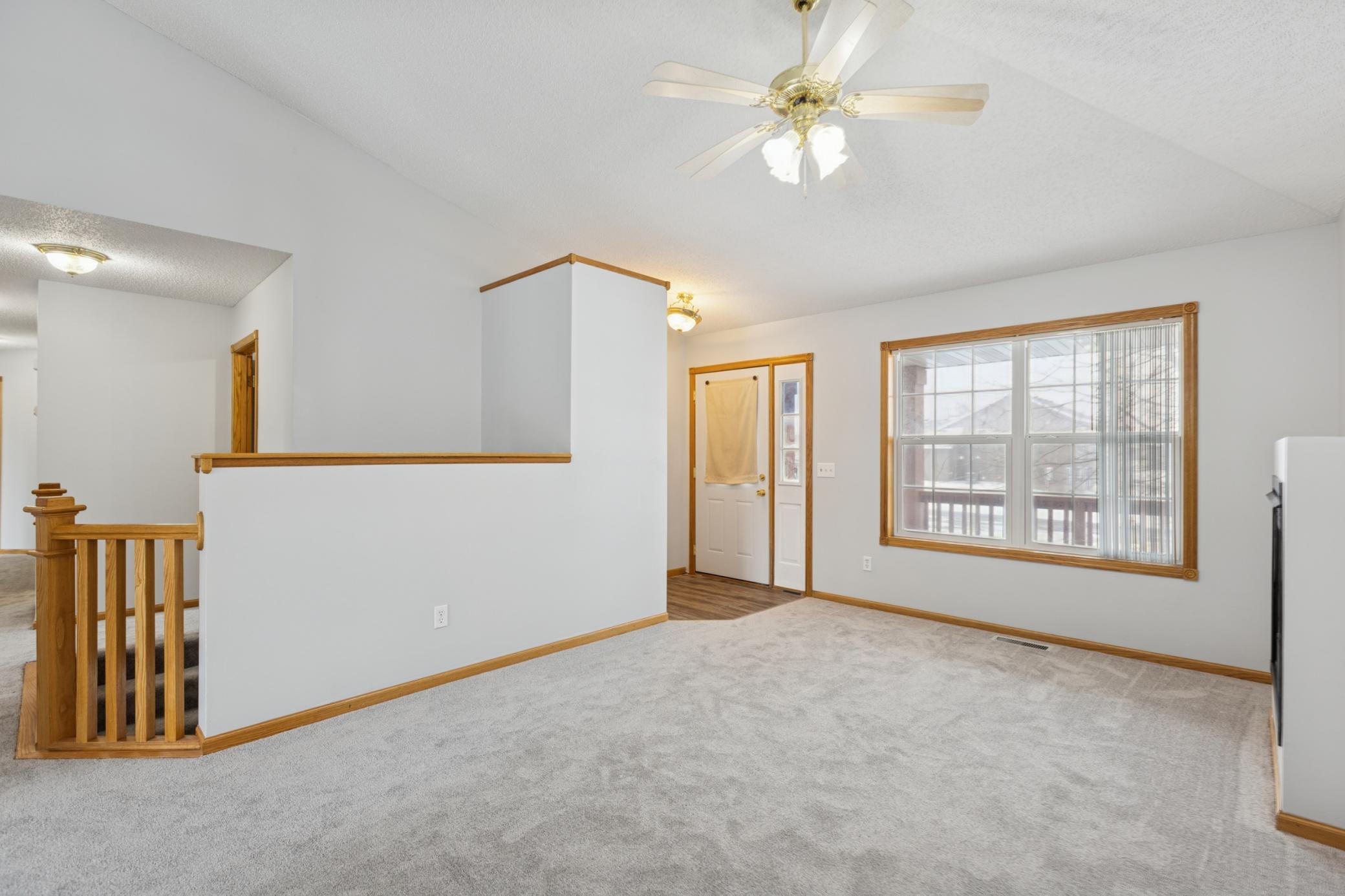 211 7th Street South Winsted, MN 55395 - Photo 4 of 39