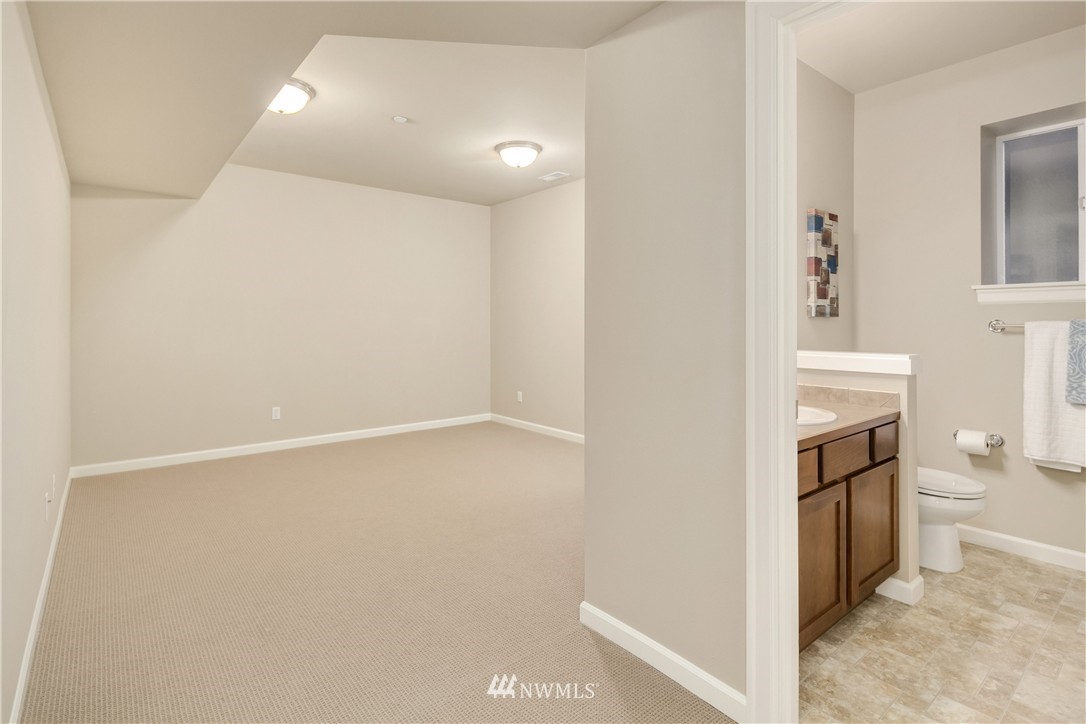 19514 94th Avenue Northeast, Unit 47 Bothell, WA 98011 - Photo 23 of 25