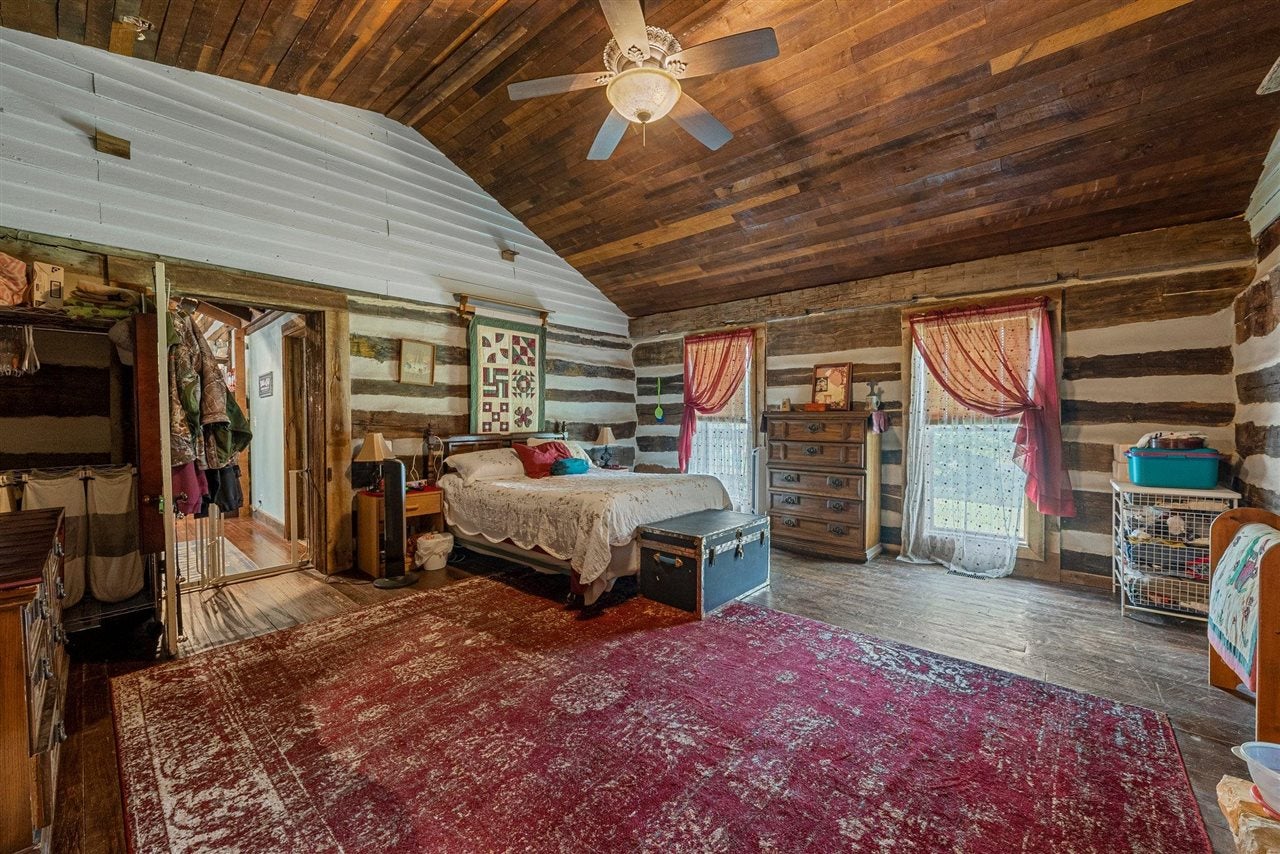 10418 Austin Tracy Road Fountain Run, KY 42133 - Photo 21 of 36 Gallery Image 21
