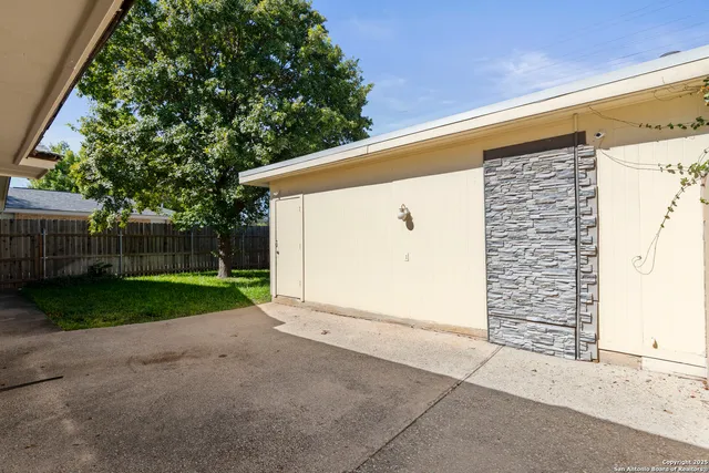 $334,999 | 11827 Persuasion Drive, San Antonio, TX 78216