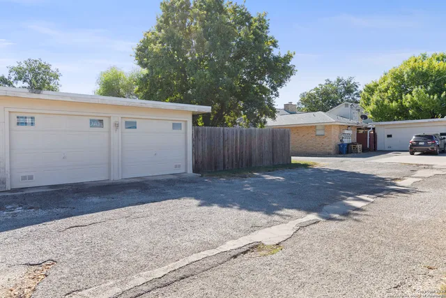 $334,999 | 11827 Persuasion Drive, San Antonio, TX 78216