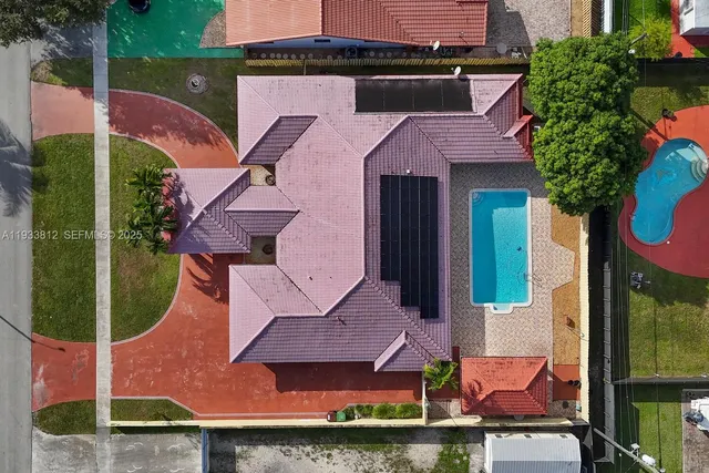 $1,000,000 | 165 West 50th Street, Hialeah, FL 33012