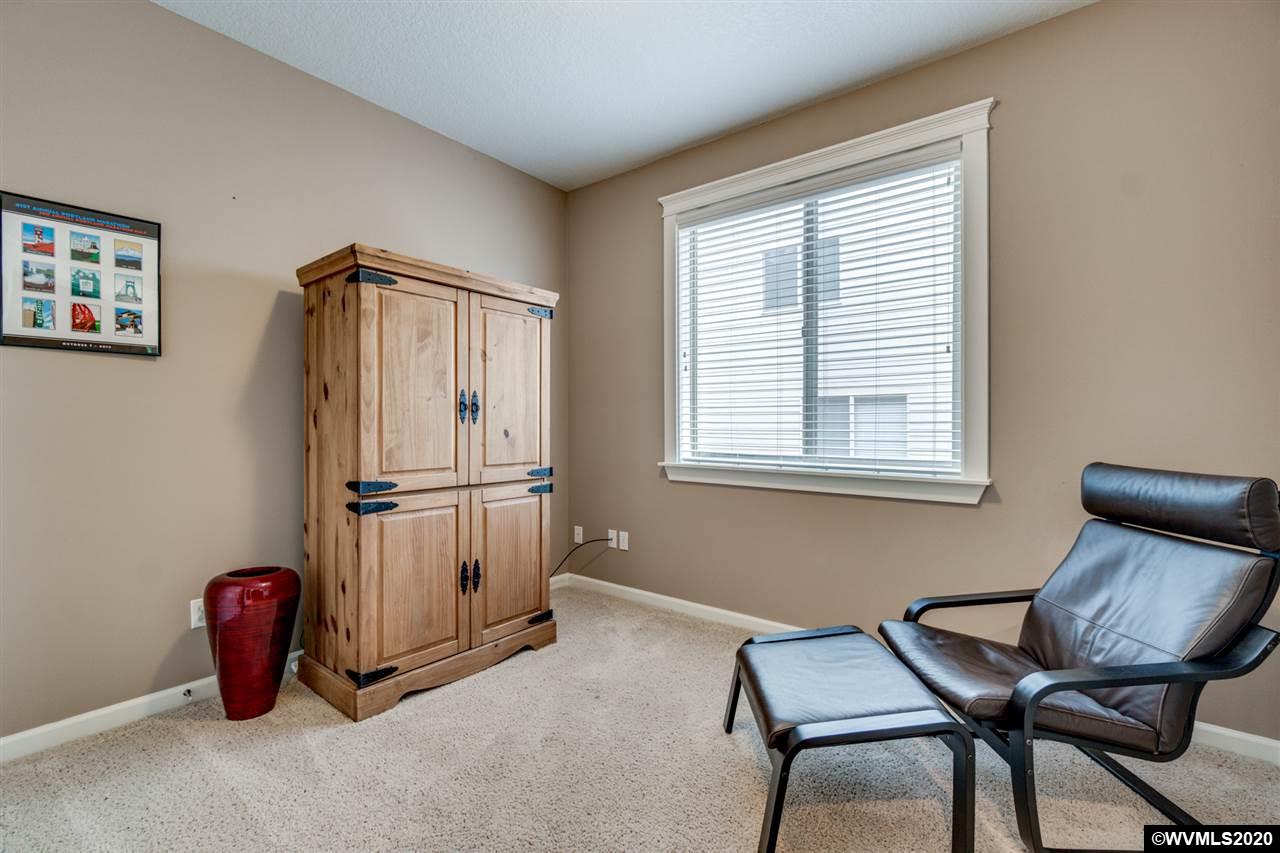 2693 Oak Ridge Street Northwest Albany, OR 97321 - Photo 17 of 42 Gallery Image 17