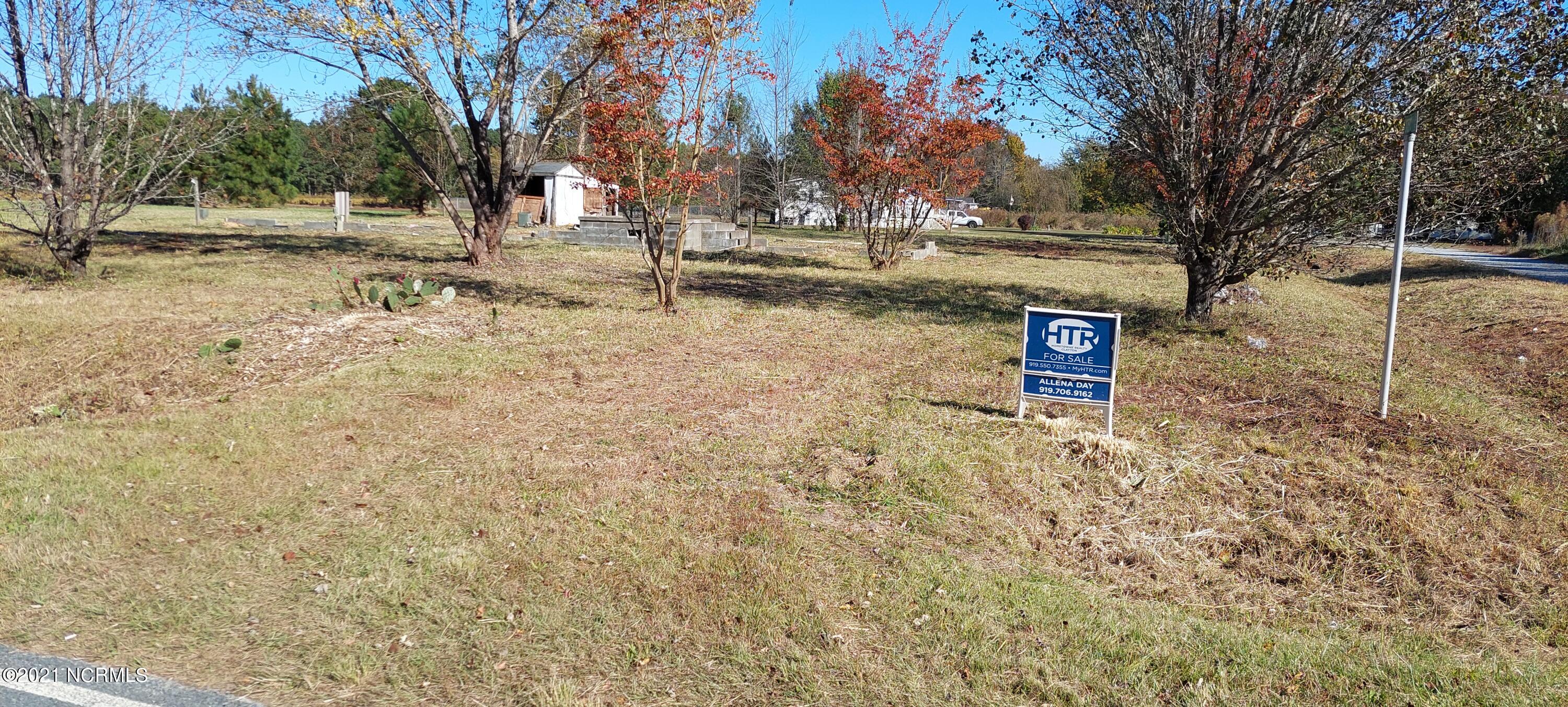 5746 Gay Road Farmville, NC 27828 - Photo 1 of 3 Photo 1 5746 Gay Road