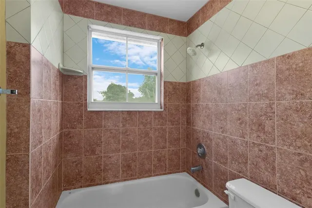 $564,900 | 6648 Buena Vista Drive, Margate, FL 33063