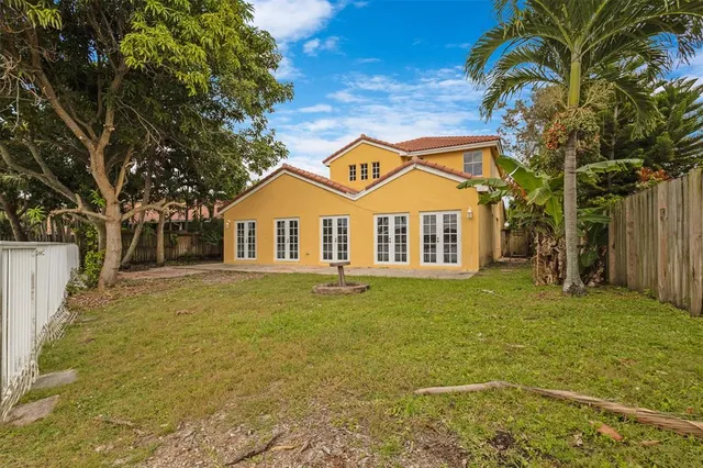 $564,900 | 6648 Buena Vista Drive, Margate, FL 33063