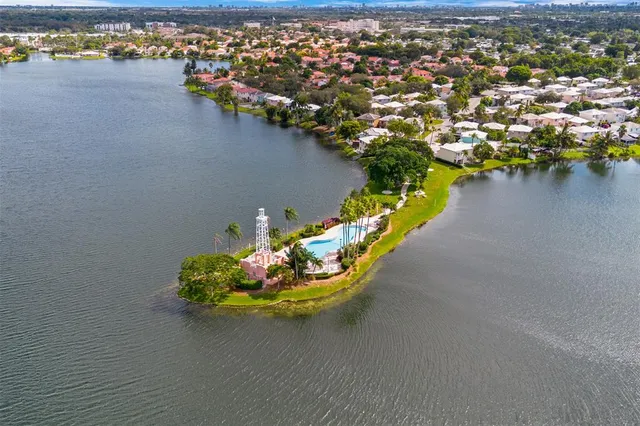 $564,900 | 6648 Buena Vista Drive, Margate, FL 33063