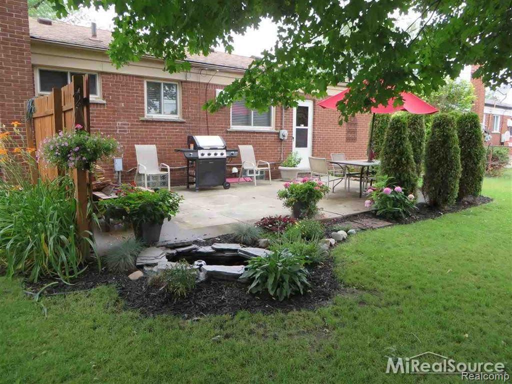 32338 Kelly Road Roseville, MI 48066 - Photo 15 of 16 15.jpg