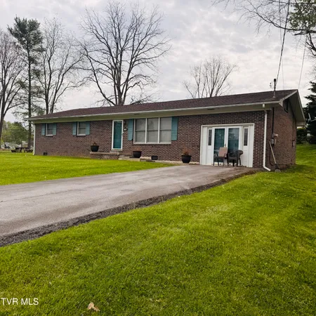 $179,900 | 136 Longview Road, Bristol, VA 24201