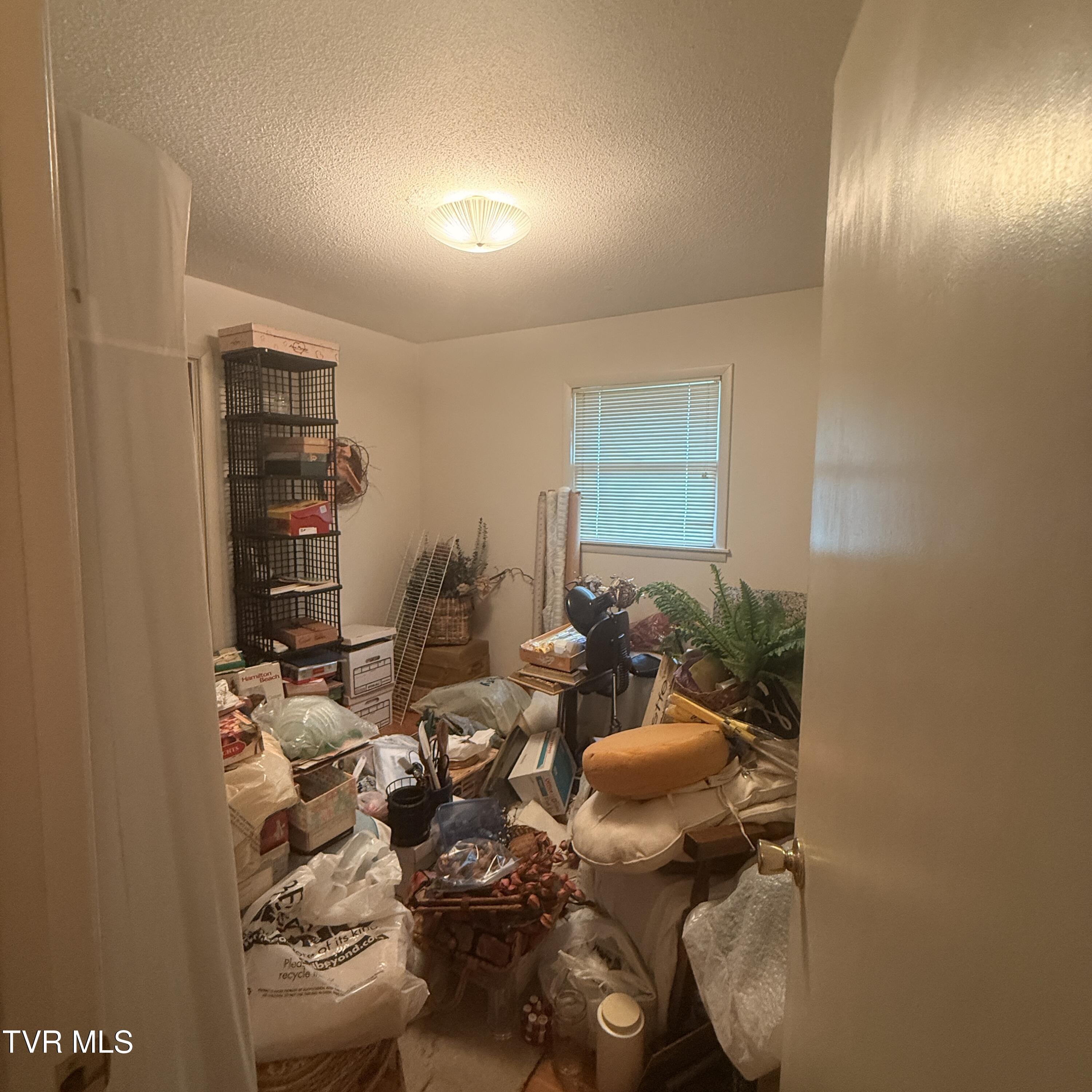 136 Longview Road Bristol, VA 24201 - Photo 12 of 18 IMG_7346