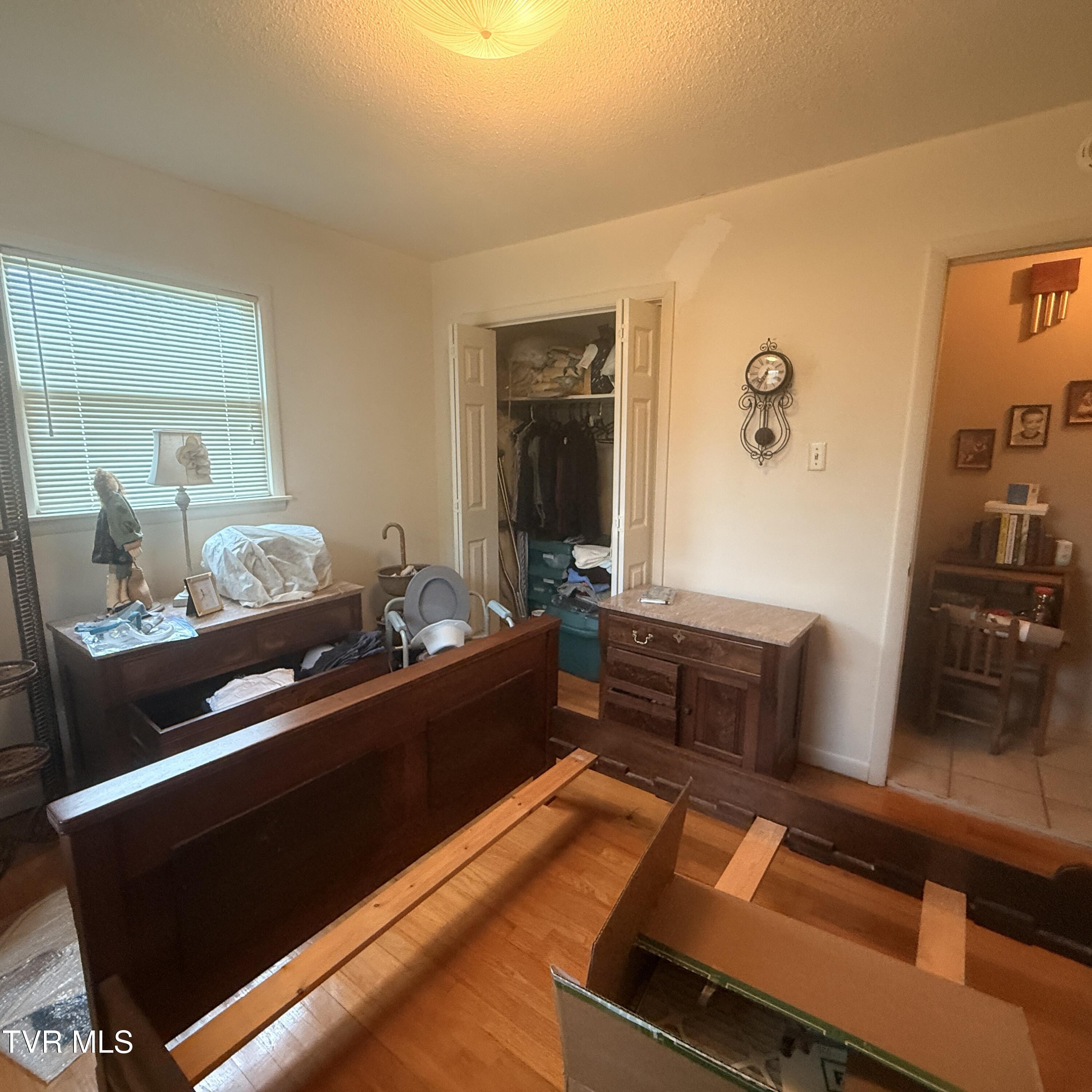 136 Longview Road Bristol, VA 24201 - Photo 15 of 18 IMG_7348