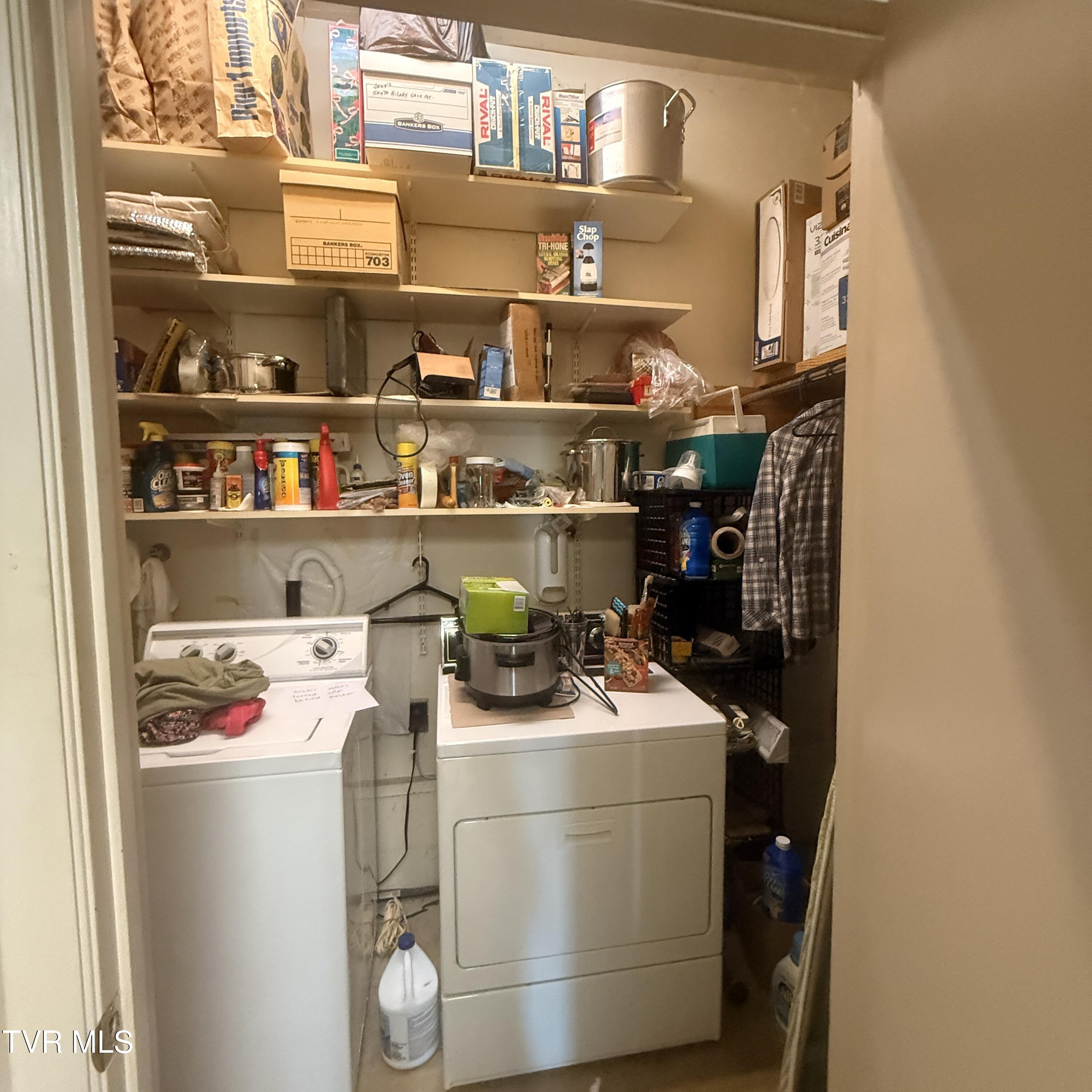 136 Longview Road Bristol, VA 24201 - Photo 9 of 18 IMG_7343