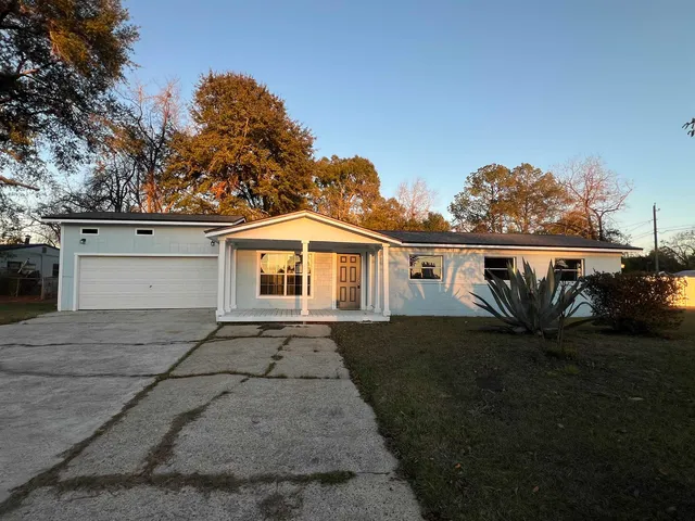 $240,000 | 447 South Shelfer Street, Quincy, FL 32351