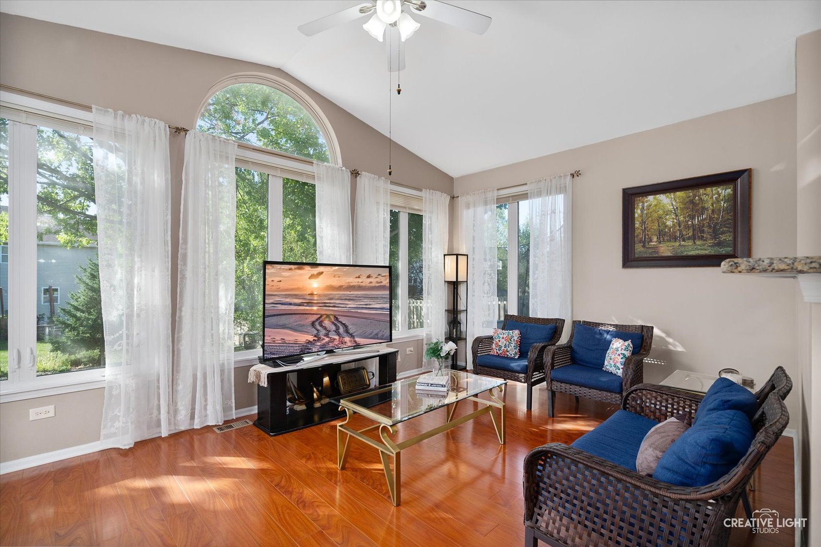 421 Raintree Drive Oswego, IL 60543 - Photo 14 of 29 Gallery Image 14