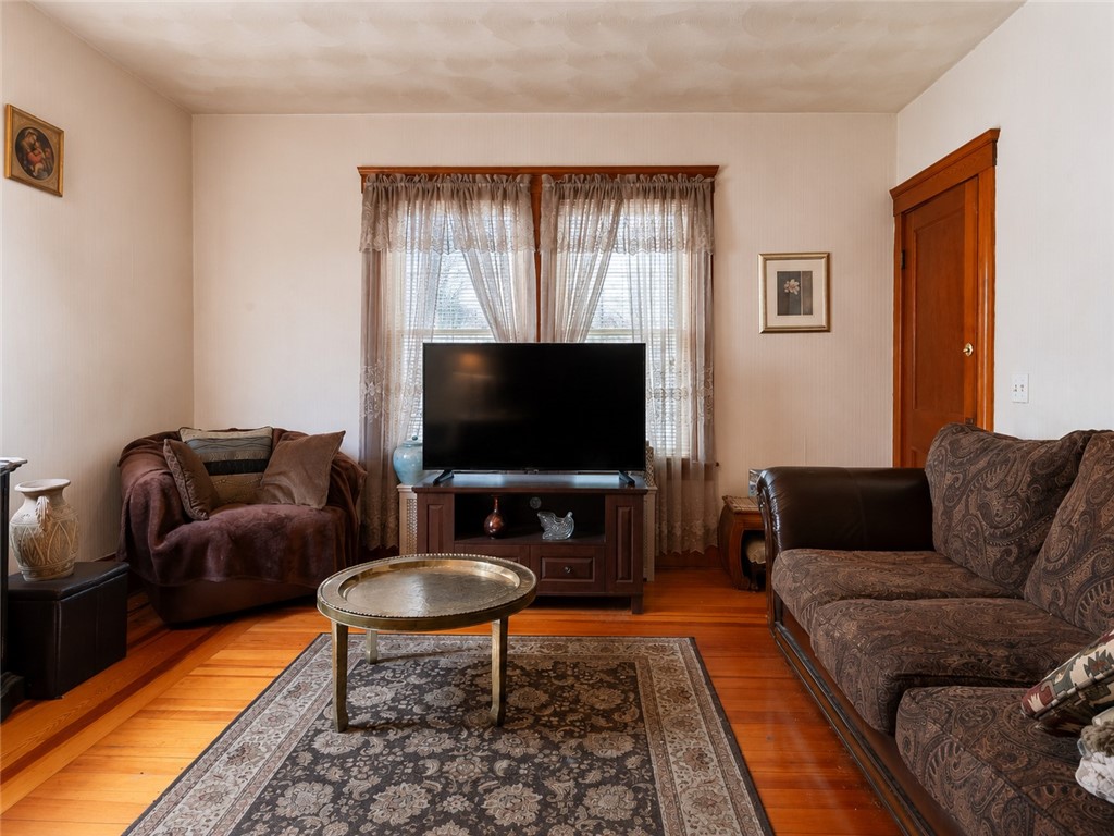 13 Cameron Street Pawtucket, RI 02861 - Photo 11 of 31
