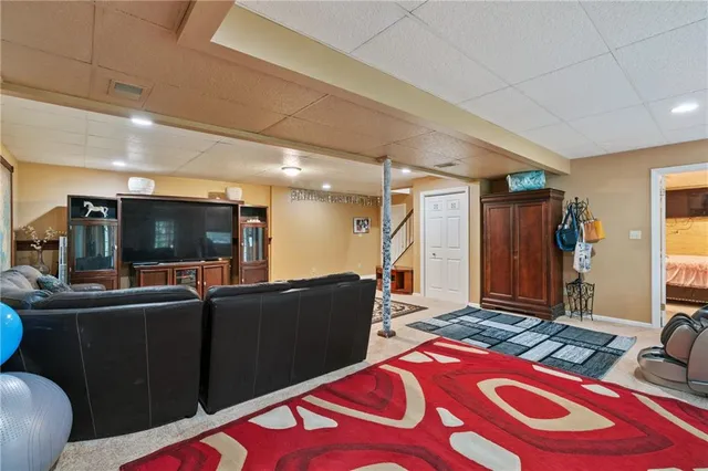 $530,000 | 228 Meadowfield Lane, Clairton, PA 15025