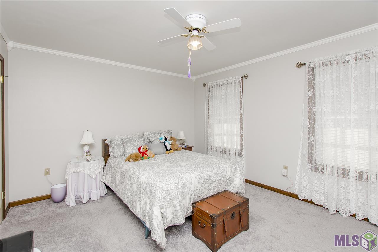 2084 Michel Delving Road Baton Rouge, LA 70810 - Photo 21 of 32
