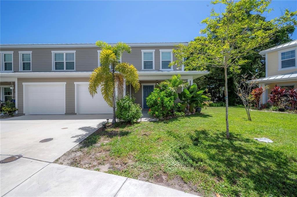 595 Shady Grove Drive Dunedin, FL 34698 - Photo 1 of 42