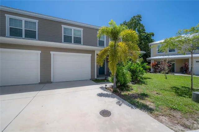 $2,900 | 595 Shady Grove Drive, Dunedin, FL 34698