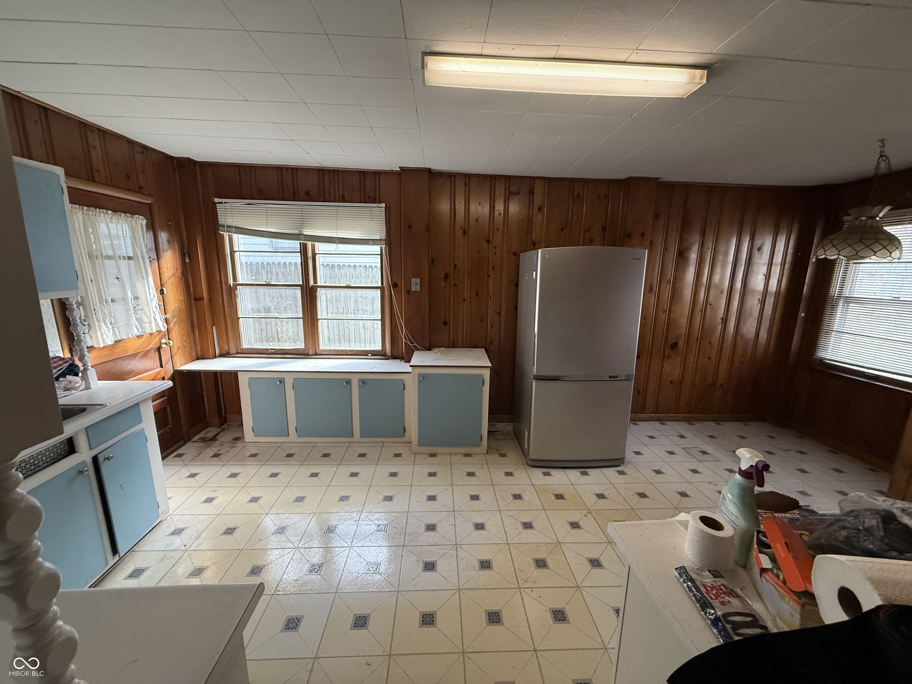 119 South Hawthorne Lane Indianapolis, IN 46219 - Photo 11 of 44