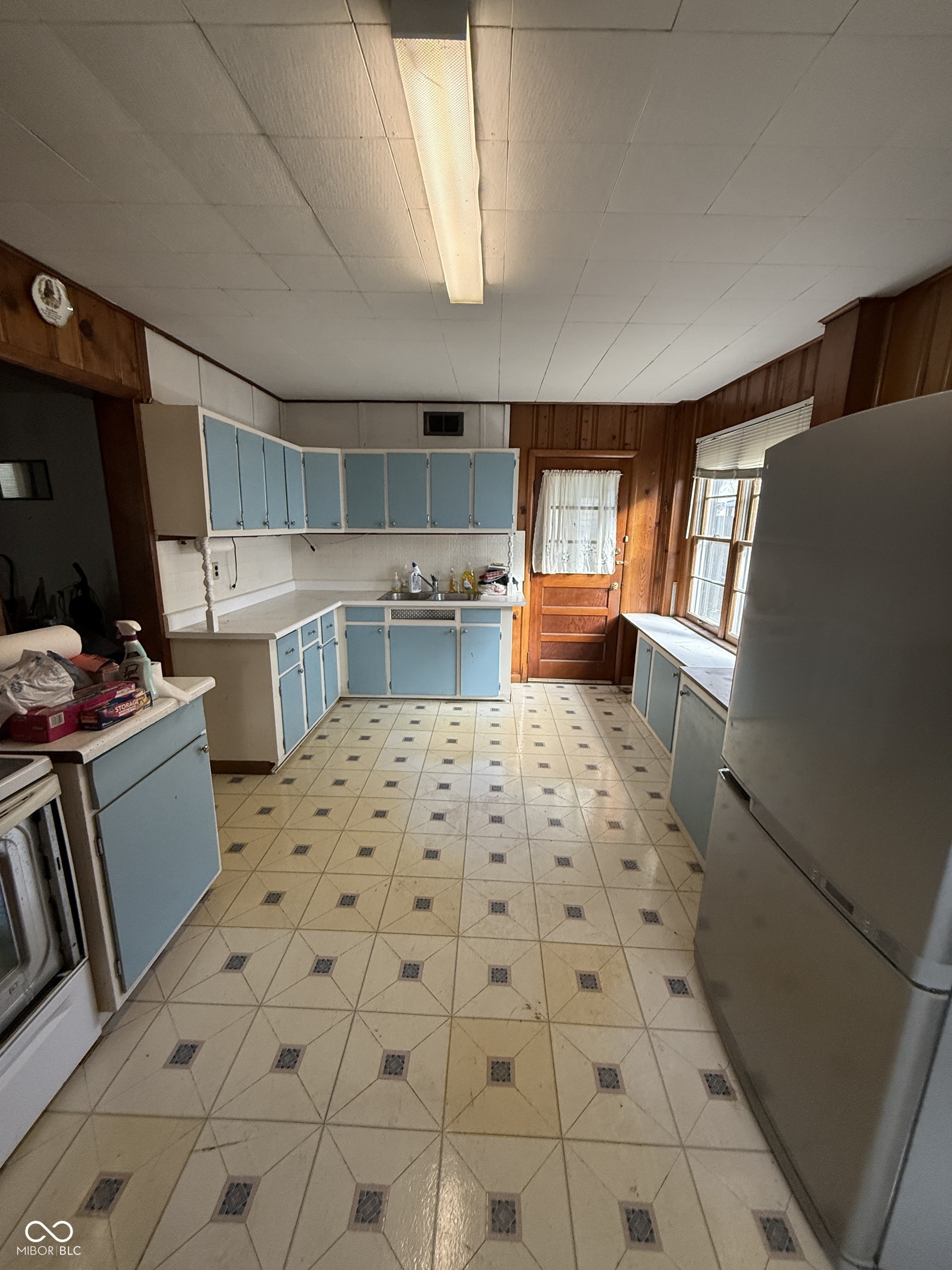 119 South Hawthorne Lane Indianapolis, IN 46219 - Photo 12 of 44