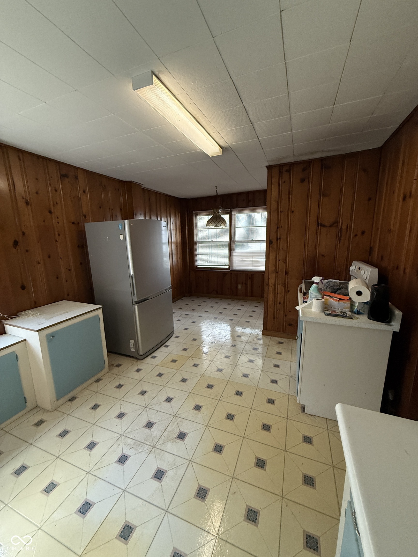 119 South Hawthorne Lane Indianapolis, IN 46219 - Photo 13 of 44