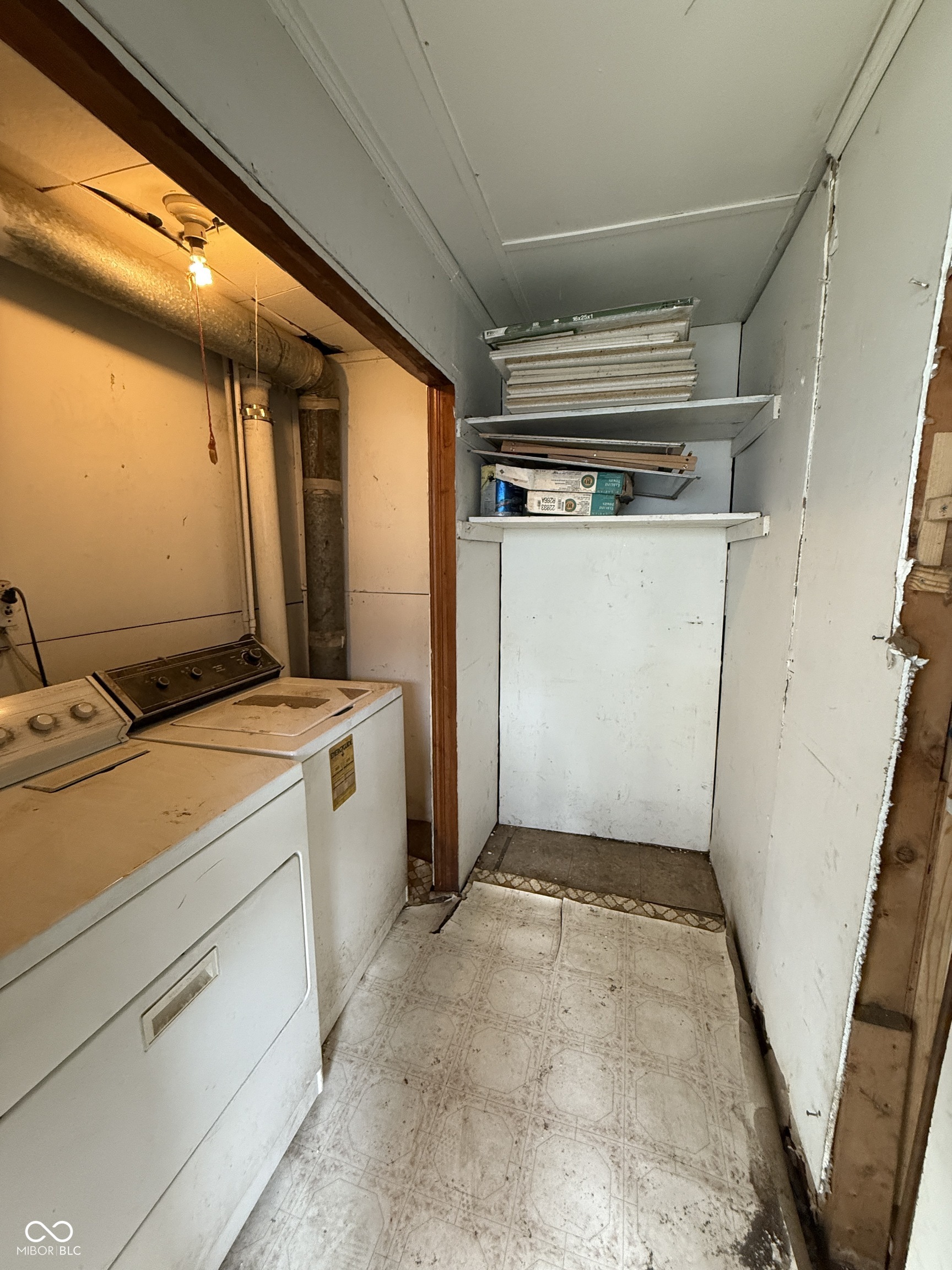 119 South Hawthorne Lane Indianapolis, IN 46219 - Photo 15 of 44