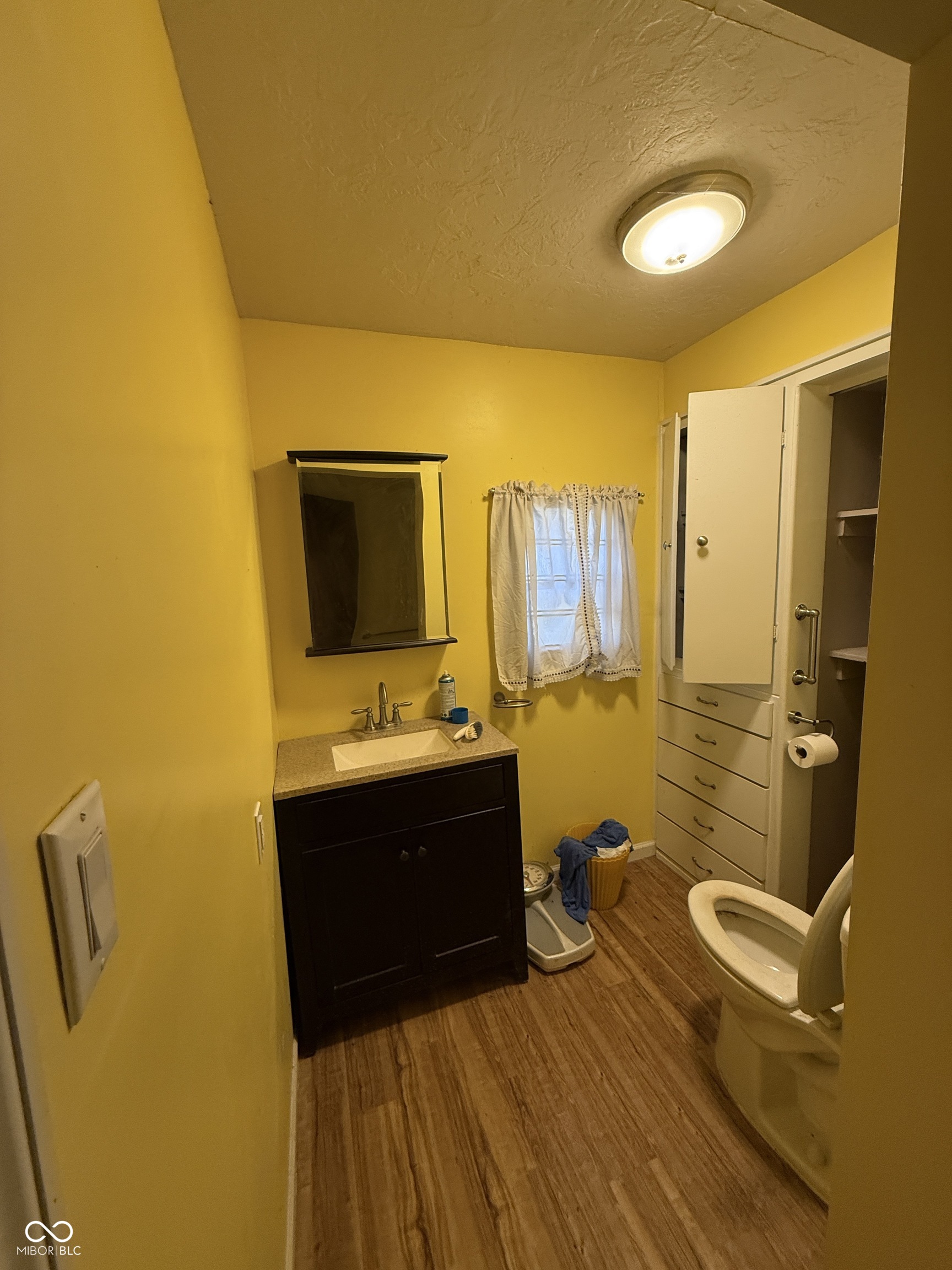 119 South Hawthorne Lane Indianapolis, IN 46219 - Photo 25 of 44