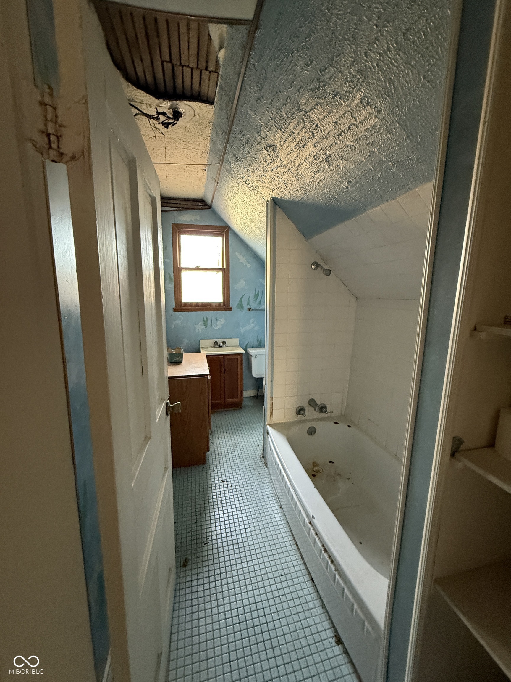 119 South Hawthorne Lane Indianapolis, IN 46219 - Photo 35 of 44