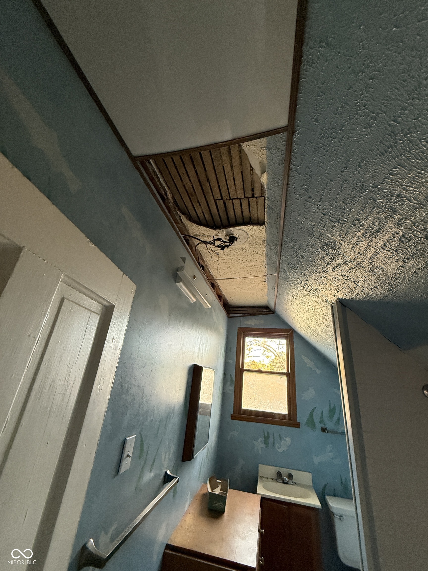 119 South Hawthorne Lane Indianapolis, IN 46219 - Photo 36 of 44