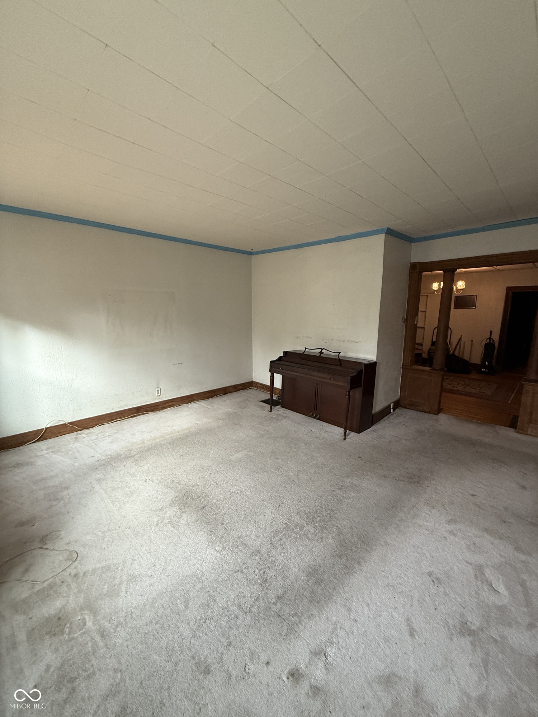 119 South Hawthorne Lane Indianapolis, IN 46219 - Photo 5 of 44