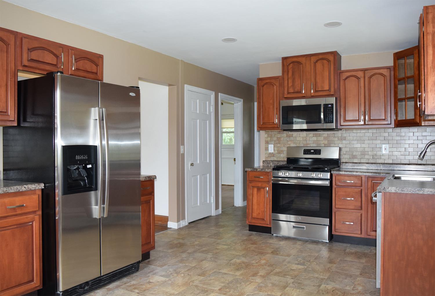 5707 West Fork Road Cincinnati, OH 45247 - Photo 7 of 44