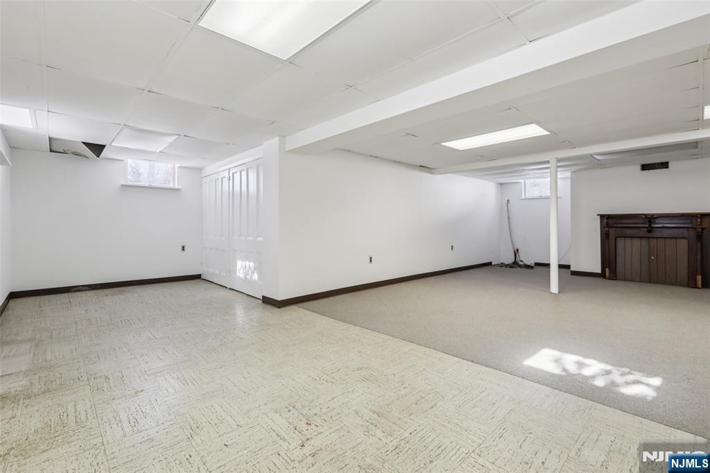 369 West Saddle River Road Upper Saddle River, NJ 07458 - Photo 31 of 37