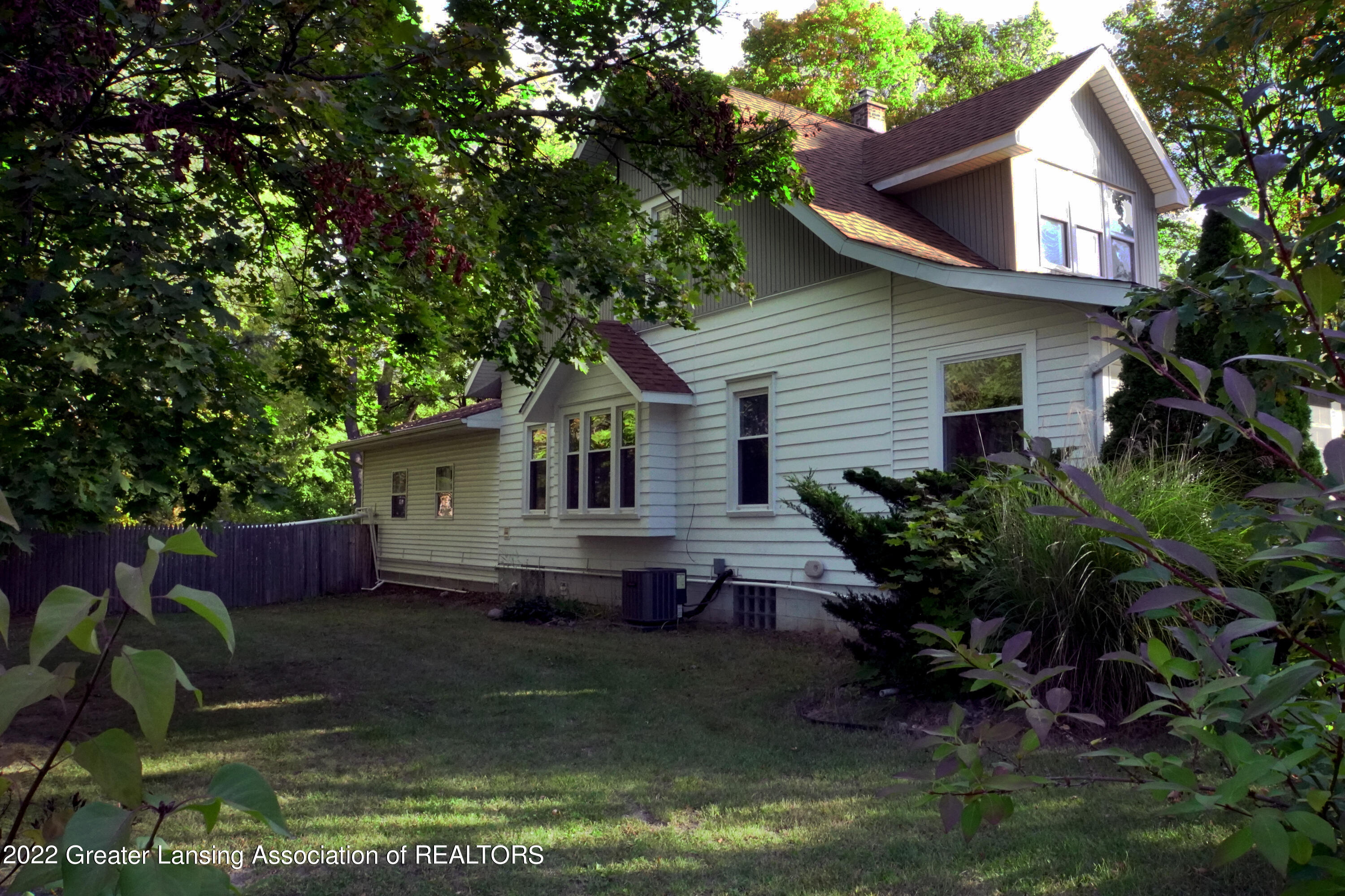 4322 Keller Road Holt, MI 48842 - Photo 3 of 21 Exterior West Corner