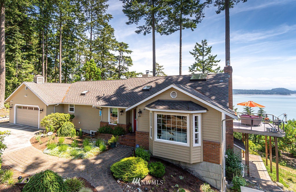 4732 Jones Road Oak Harbor, WA 98277 - Photo 3 of 39 Gallery Image 3