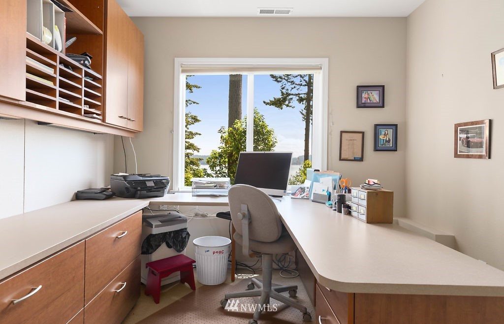 4732 Jones Road Oak Harbor, WA 98277 - Photo 36 of 39 Gallery Image 36