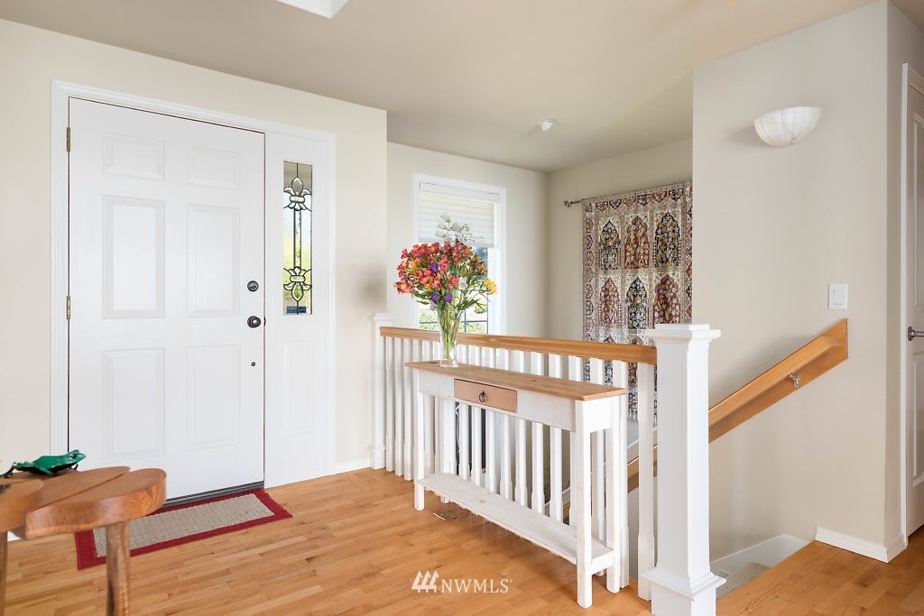 4732 Jones Road Oak Harbor, WA 98277 - Photo 5 of 39 Gallery Image 5
