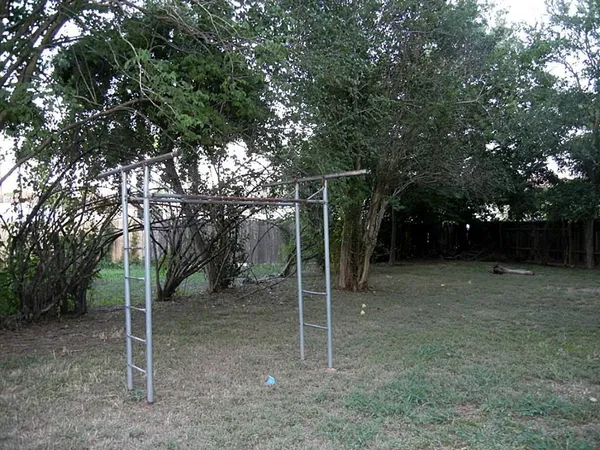 $1,690 | 14706 Woodward Gardens Drive, Houston, TX 77082