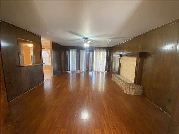 $1,690 | 14706 Woodward Gardens Drive, Houston, TX 77082