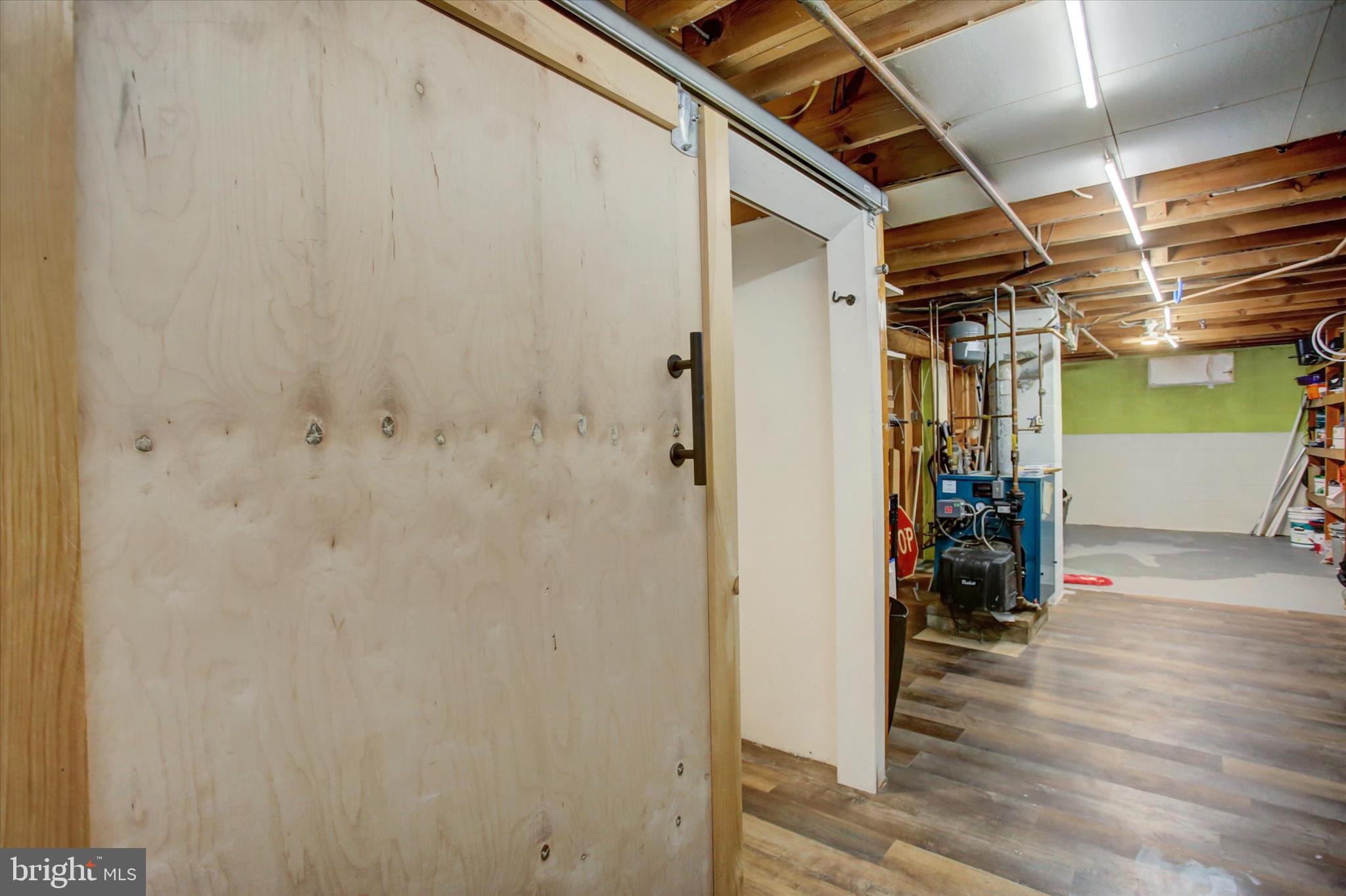 10894 Grindstone Hill Road Greencastle, PA 17225 - Photo 36 of 43 a view of entryway