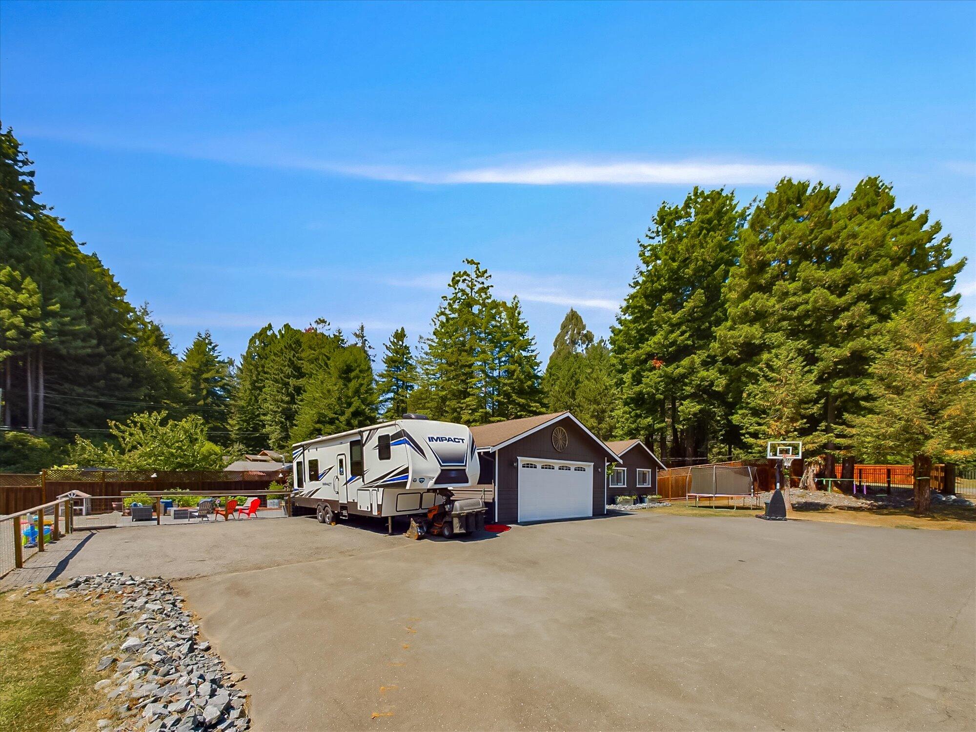4048 Campton Road Eureka, CA 95503 - Photo 5 of 54