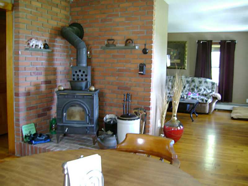39 Serpentine Road Warren, RI 02885 - Photo 8 of 16 Dining Room.