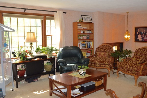 58 Juniper Brook Road Northborough, MA 01532 - Photo 3 of 25 Gallery Image 3