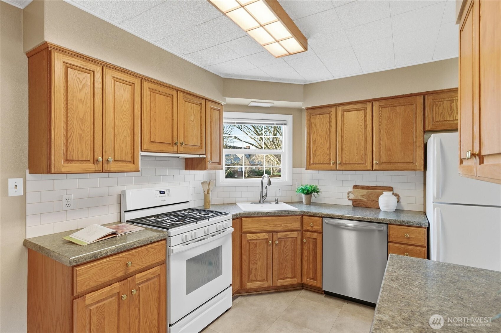 1403 18th Avenue Longview, WA 98632 - Photo 11 of 40