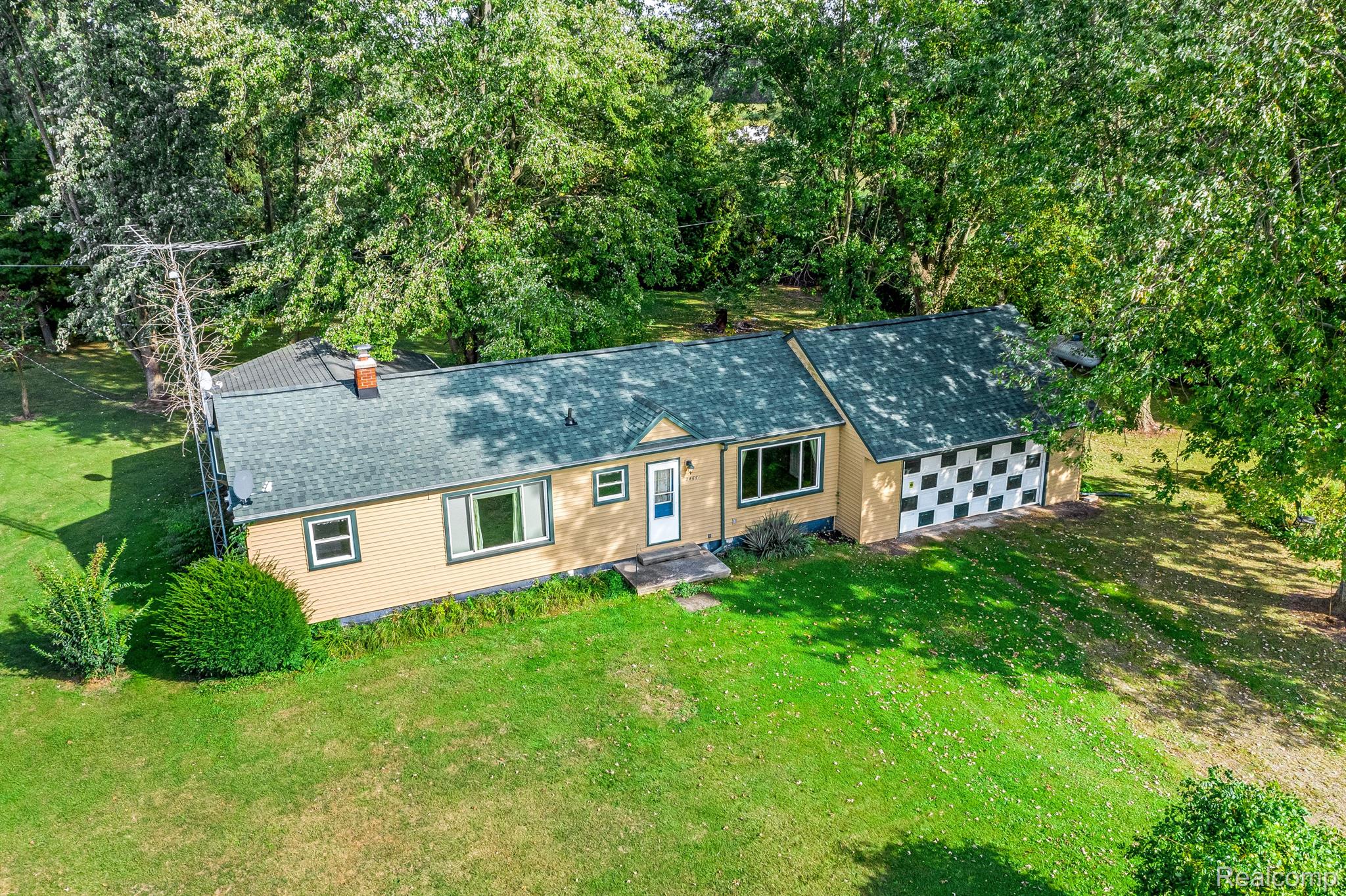 24661 Haggerty Road New Boston, MI 48164 - Photo 26 of 34 Gallery Image 26
