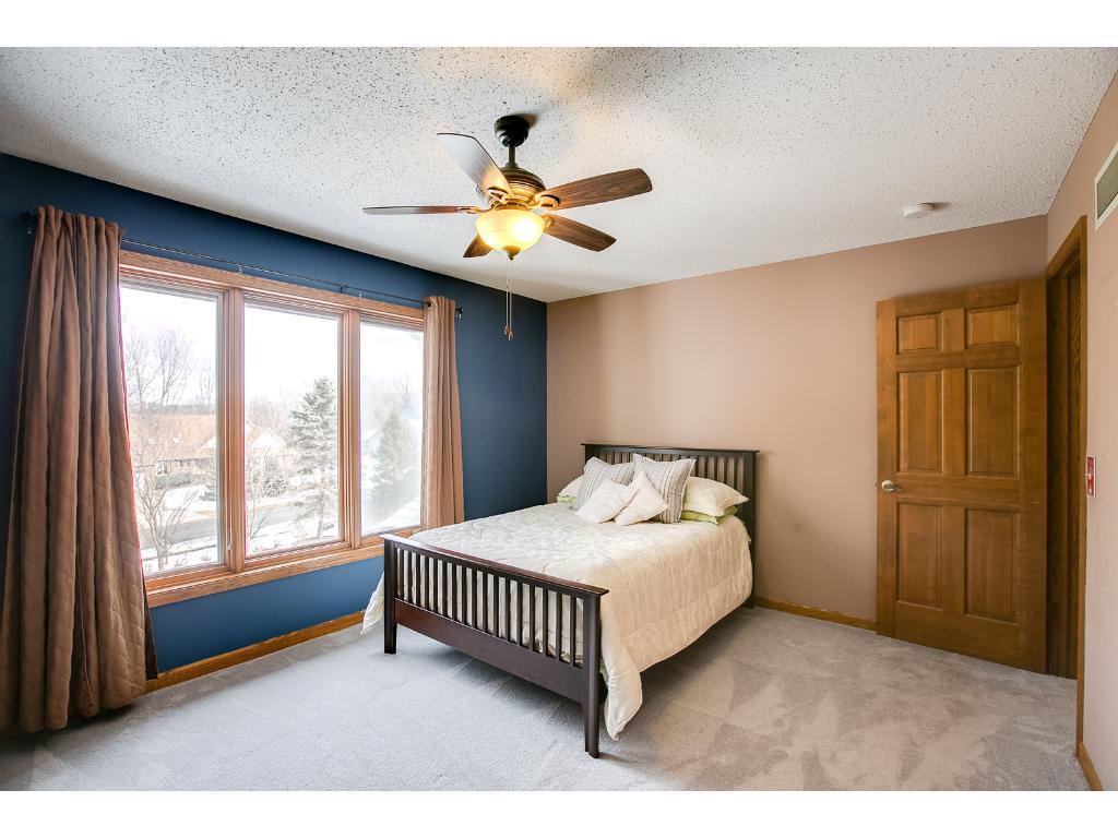 6804 Sand Ridge Road Eden Prairie, MN 55346 - Photo 17 of 24 Gallery Image 17